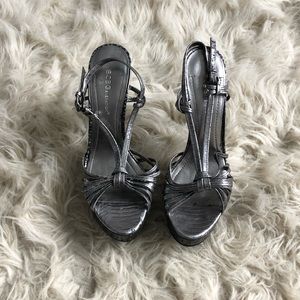 BCBG SANTOS Silver Size 7.5